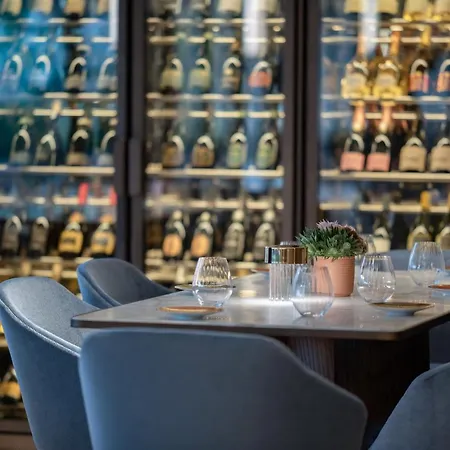 Ξενοδοχείο Four Seasons 5*