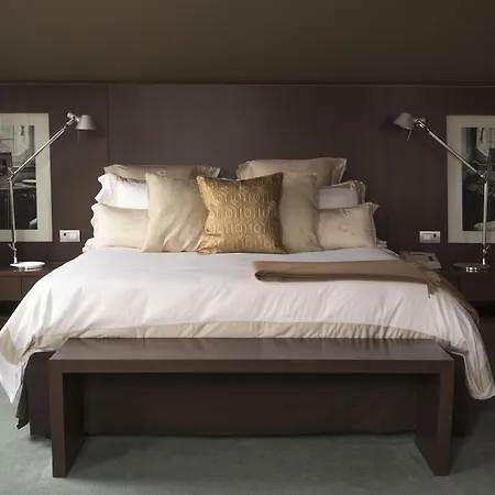 Four Seasons Отель 5*