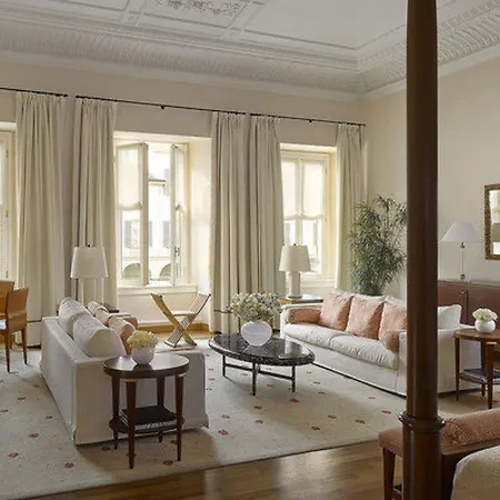 Four Seasons 5* Милан