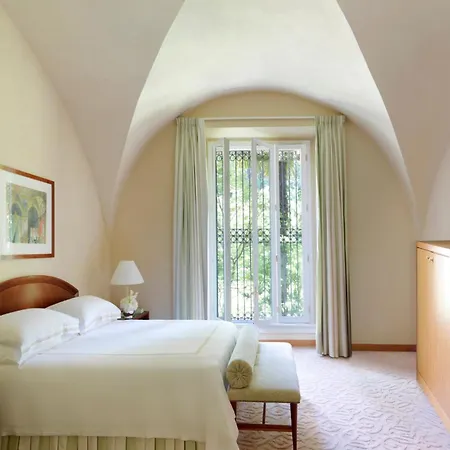 Four Seasons 5* Милан
