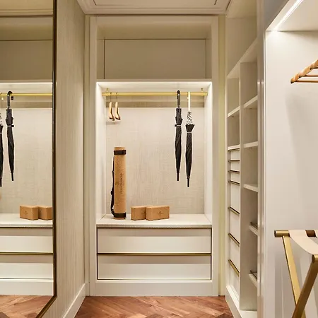 Four Seasons Ξενοδοχείο 5*