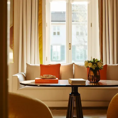 Four Seasons Отель
