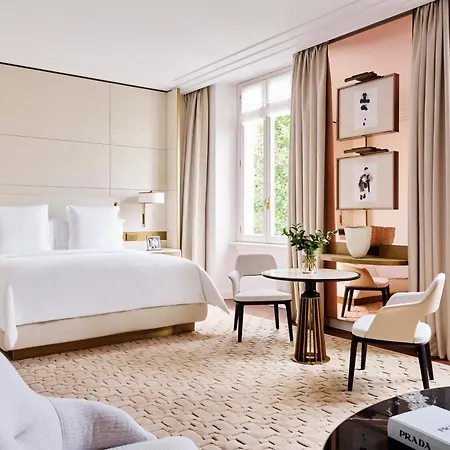 Отель Four Seasons 5*