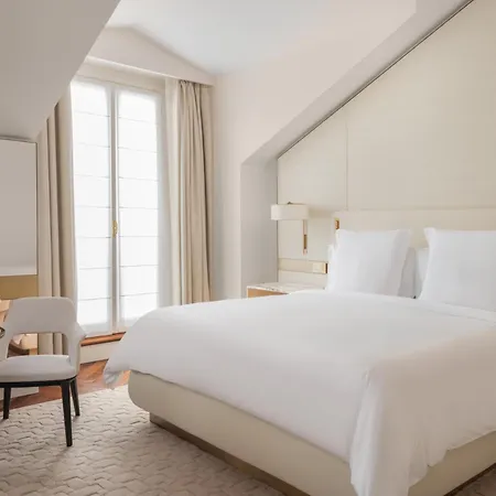 Otel Four Seasons