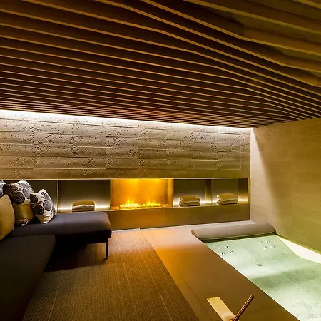 Four Seasons Отель 5*