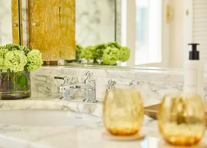 Four Seasons Szálloda