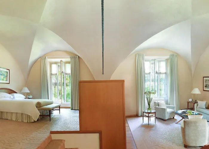 Four Seasons Szálloda Milánó