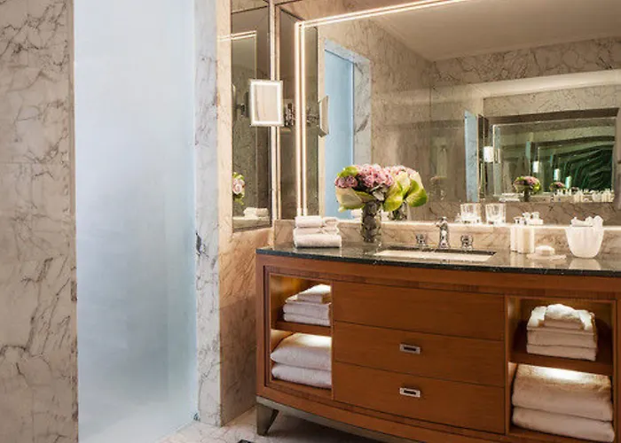 Four Seasons Szálloda