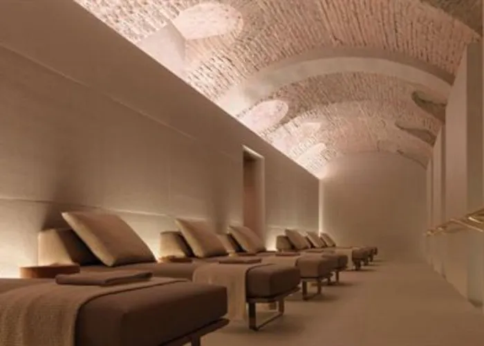 Four Seasons Szálloda Milánó