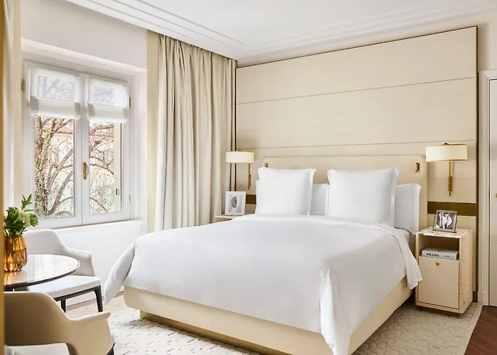 Four Seasons Szálloda