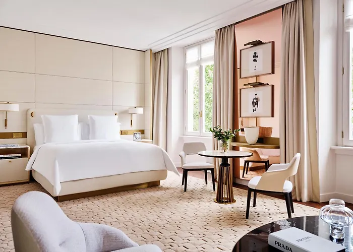 Отель Four Seasons 5*
