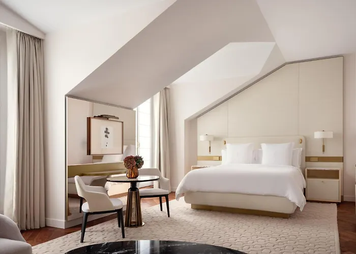 Four Seasons Отель 5*