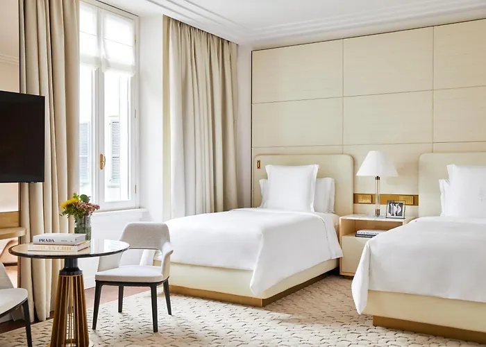 Four Seasons Отель 5*