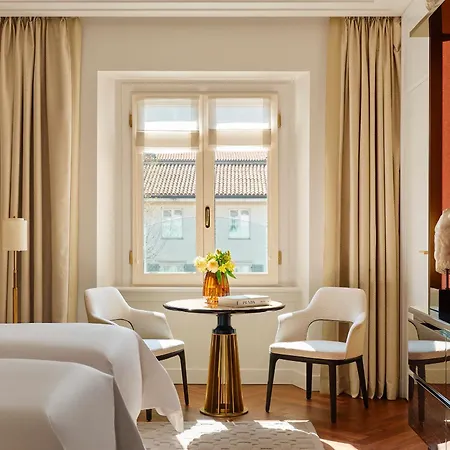Four Seasons 5*