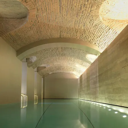 Four Seasons 5* Milan
